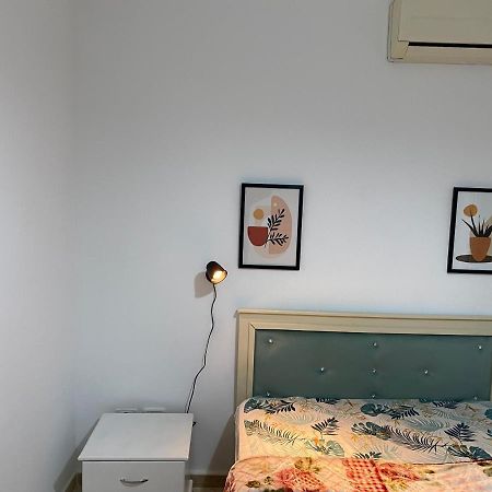 מהדייה Lovely 1-Bedroom Rental Unit With Sea View מראה חיצוני תמונה