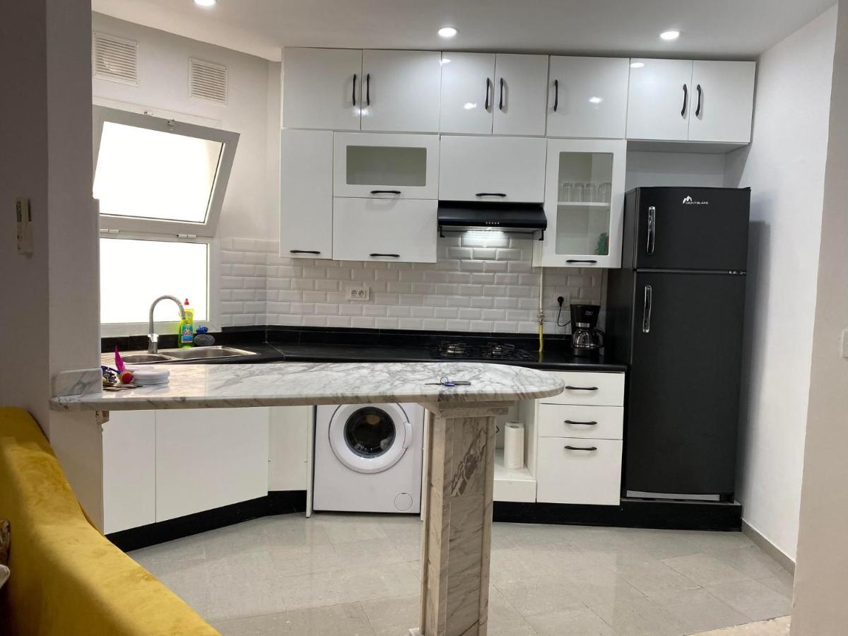 מהדייה Lovely 1-Bedroom Rental Unit With Sea View מראה חיצוני תמונה