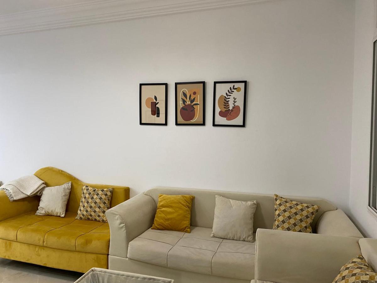 מהדייה Lovely 1-Bedroom Rental Unit With Sea View מראה חיצוני תמונה